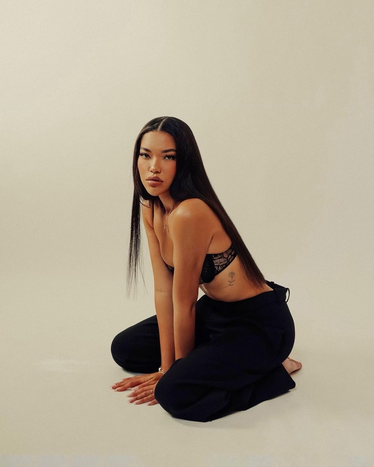 Ming Lee Simmons