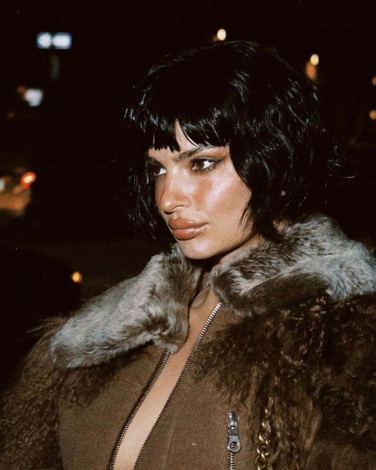 Emily Ratajkowski