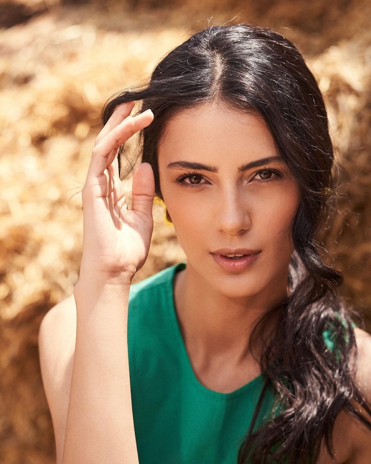 Merve boluğur ciplak