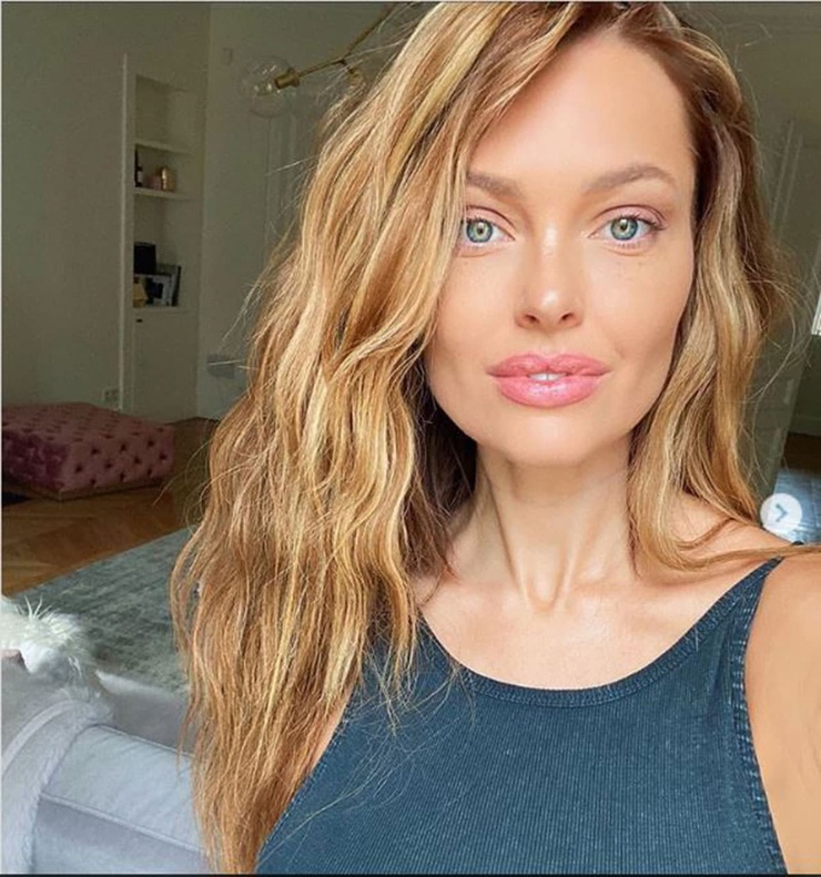 Caroline Receveur Caroline Receveur