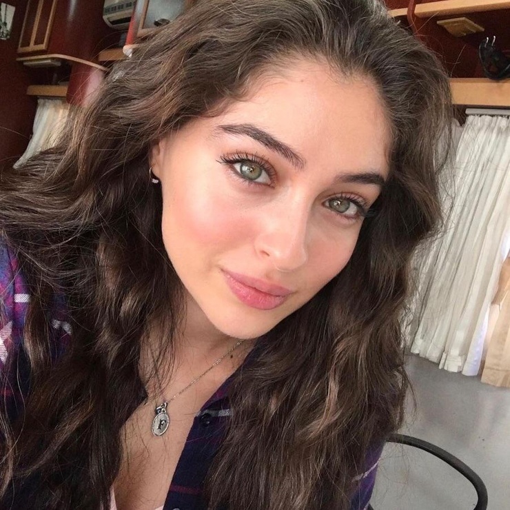 Cemre Baysel