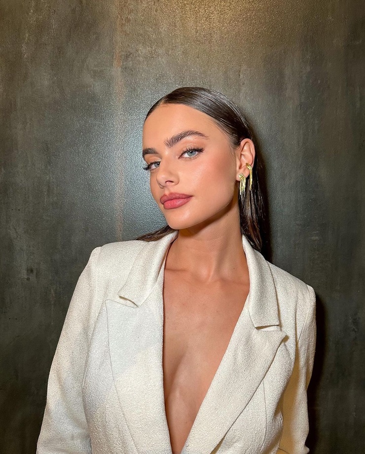 Yael Shelbia Yael Shelbia