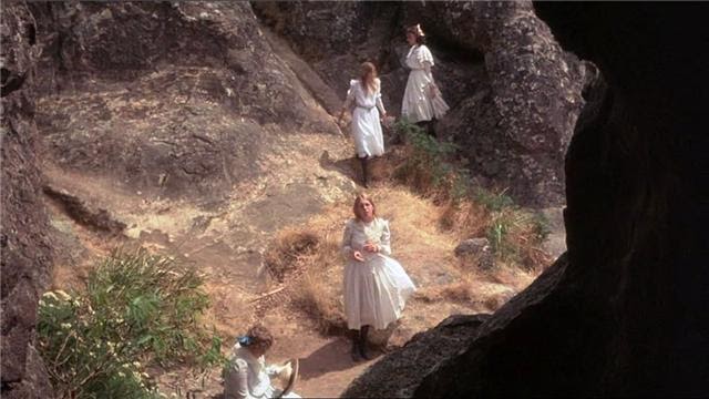 Picnic at Hanging Rock (1975) Picnic at Hanging Rock (1975)