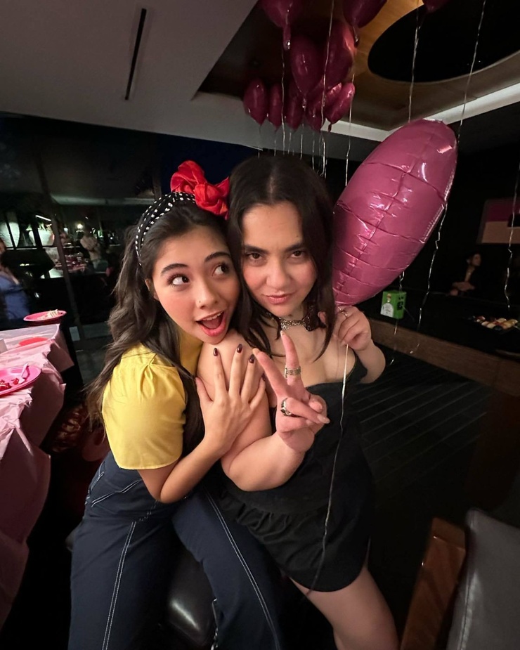 Xochitl Gomez