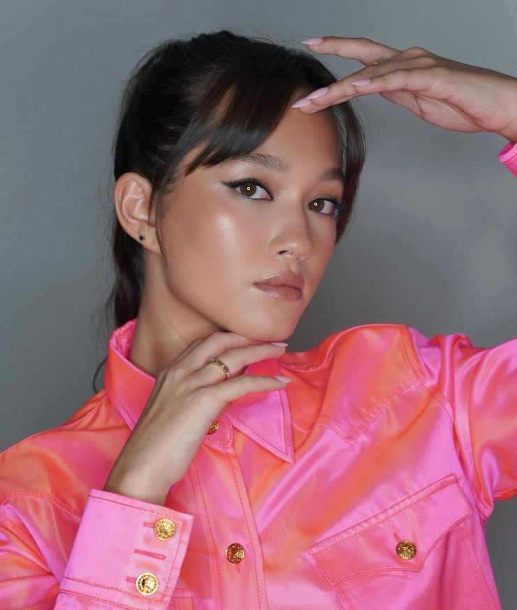 Lily Chee Lily Chee