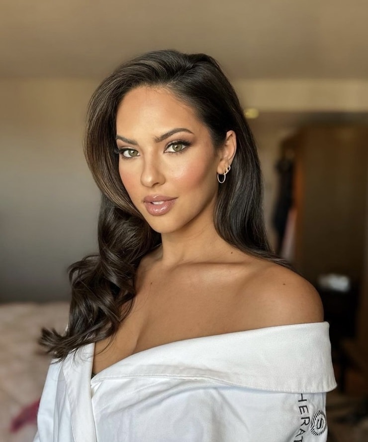 Christen Harper Christen Harper