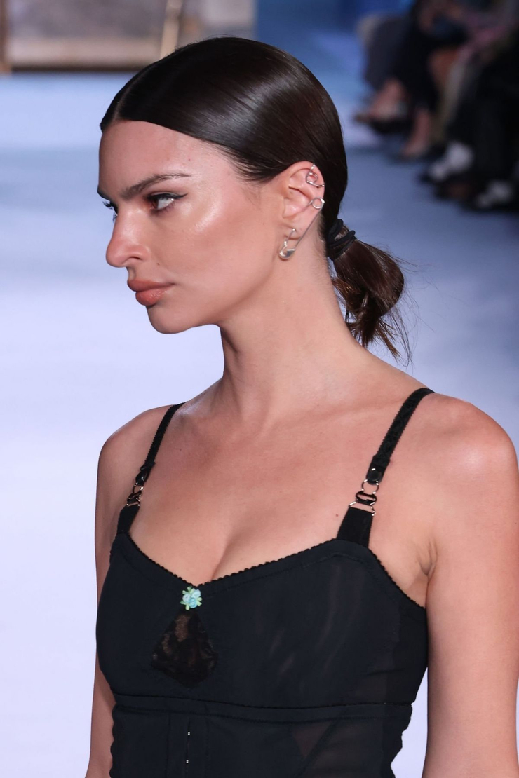 Emily Ratajkowski