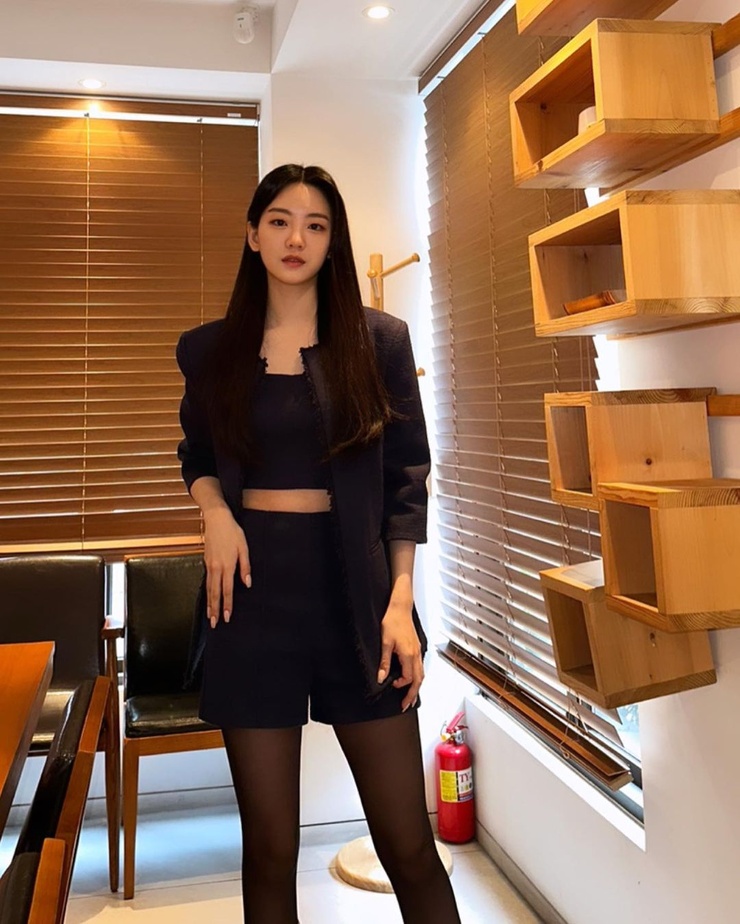 Cho Yi Hyun