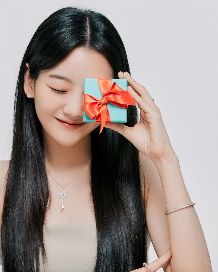Cho Yi Hyun