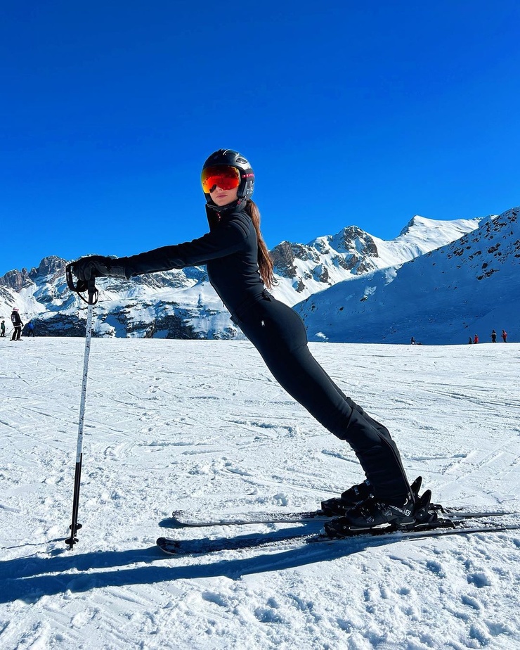 Carina Zavline
