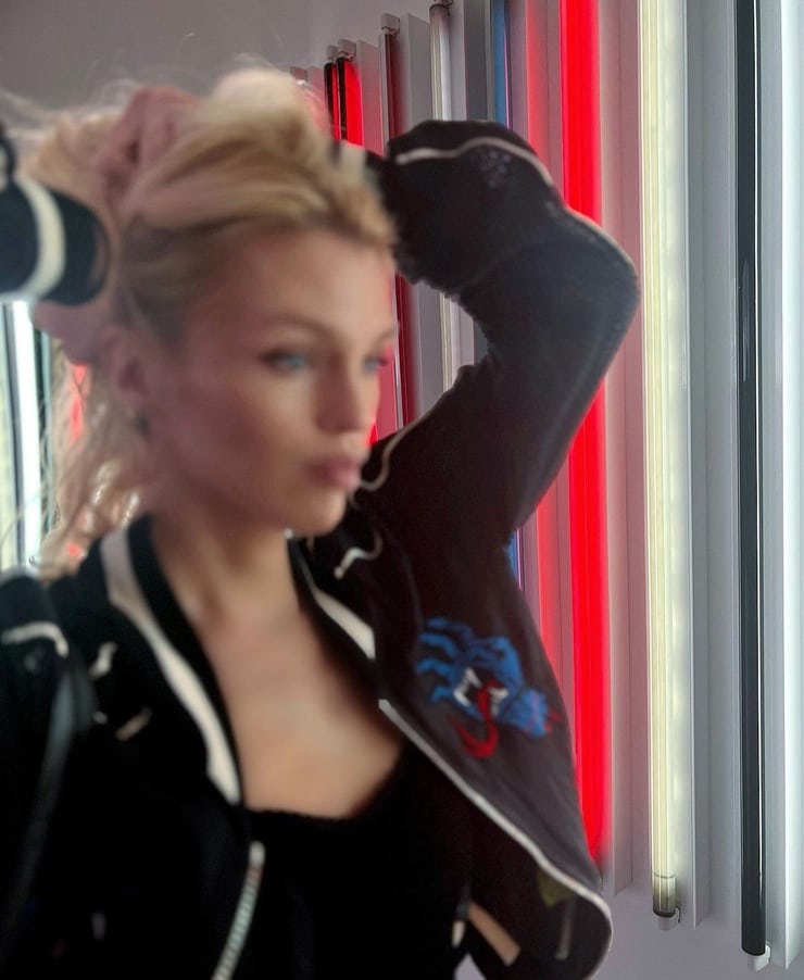 Stella Maxwell Stella Maxwell