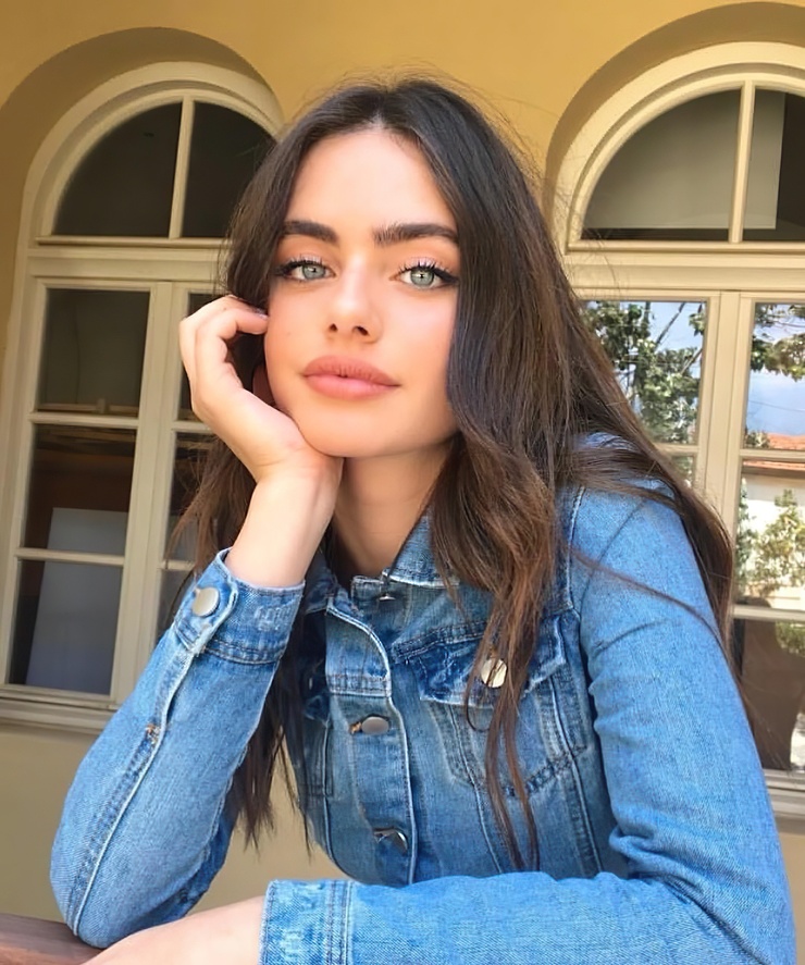 Yael Shelbia Yael Shelbia