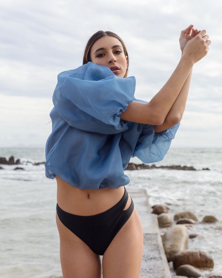 Sema Tugce Akar