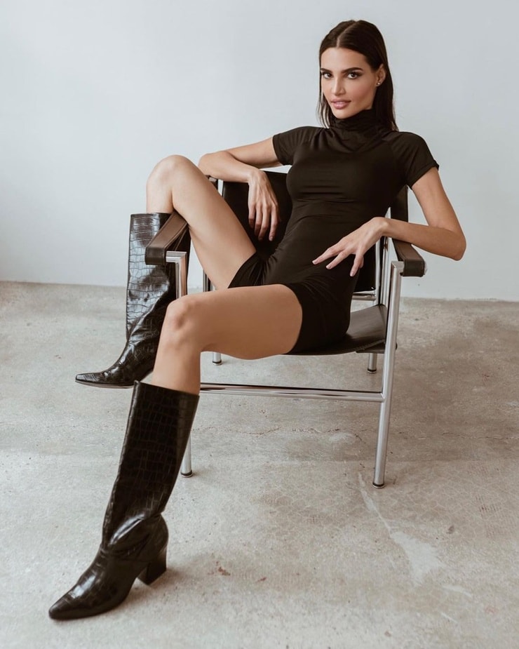 VALENTINA CASTRO VALENTINA CASTRO