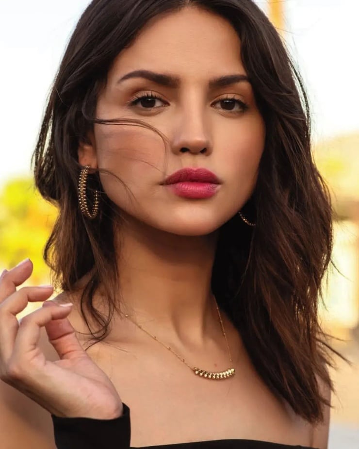 Eiza Gonzalez Eiza Gonzalez