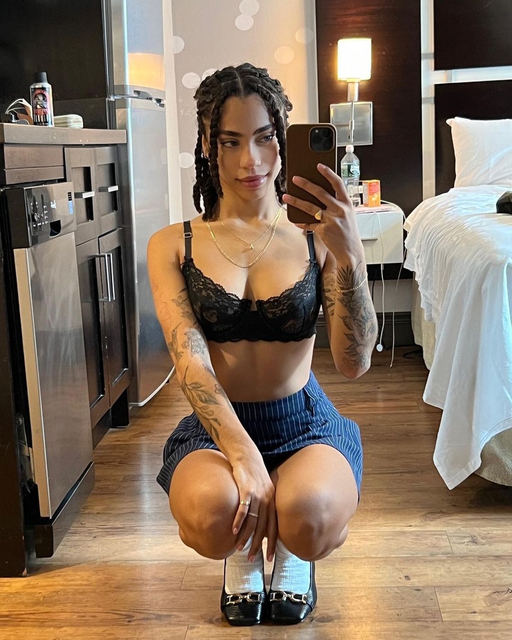 Picture of https://popularbio.com/venus-marquez/