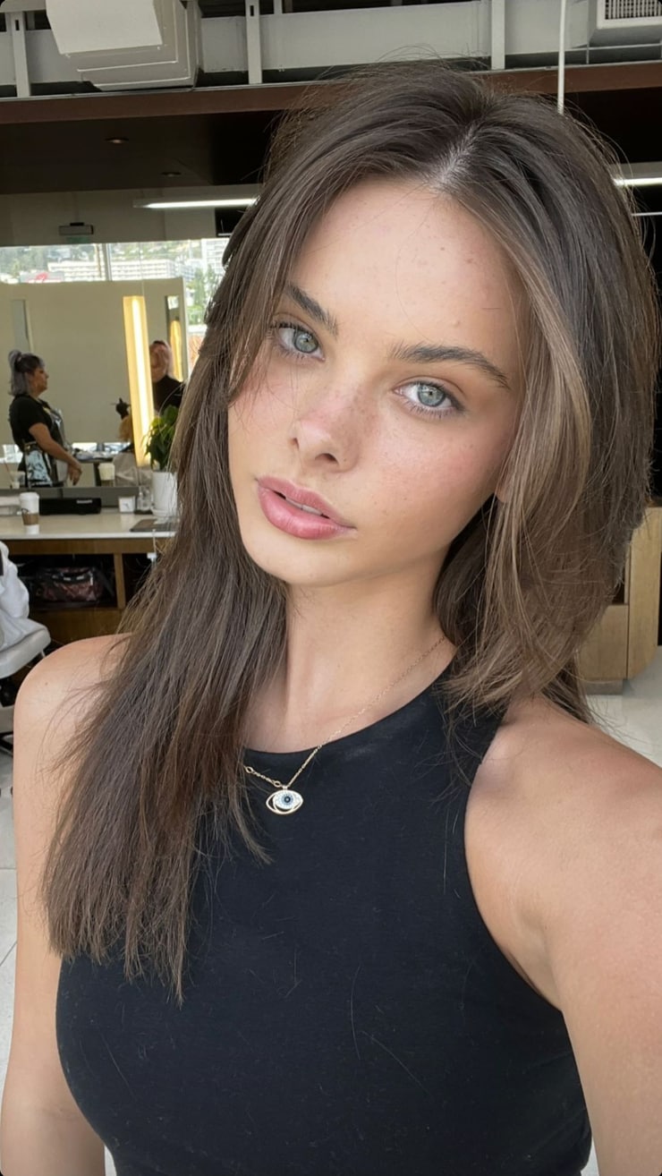 Picture Of Meika Woollard 4931