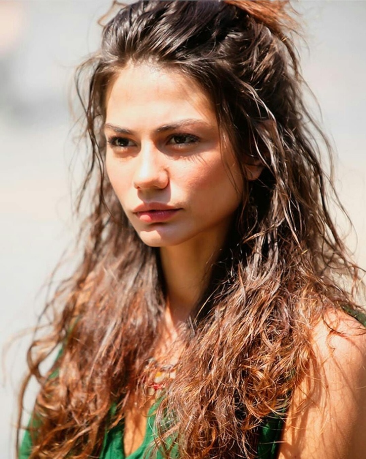 Demet Özdemir