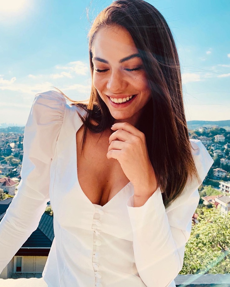 Demet Özdemir