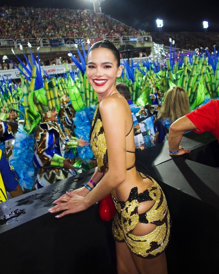 Bruna Marquezine