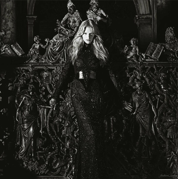 Lara Stone