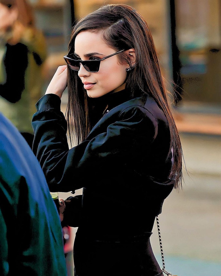 Sofia Carson
