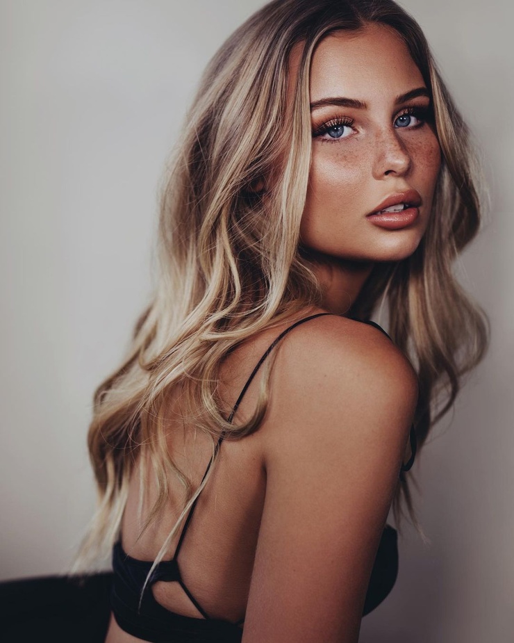 Amanda Strand Amanda Strand