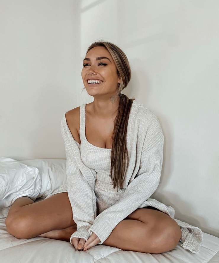 Alexandra Swift