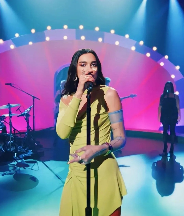 Dua Lipa