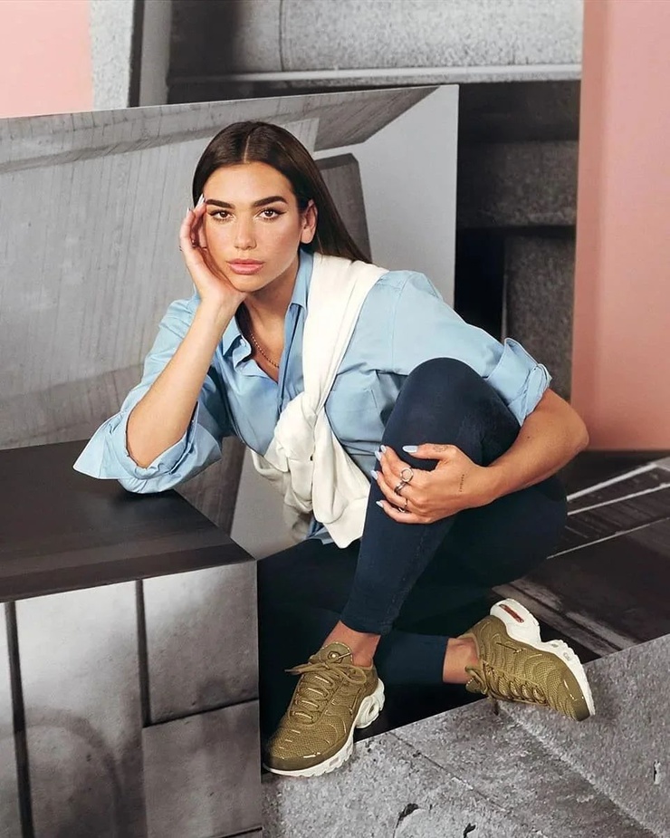 Dua Lipa