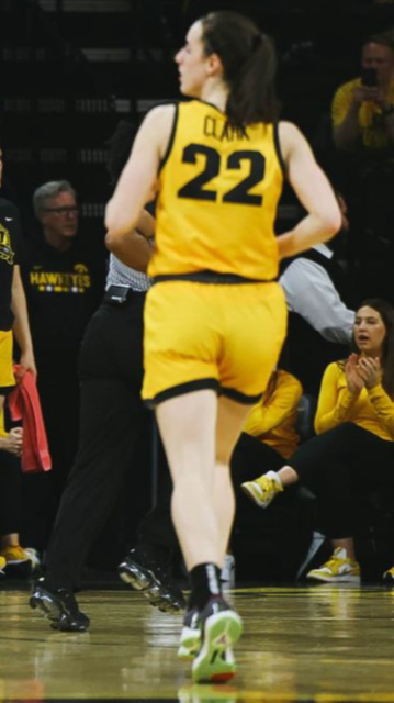 Caitlin Clark (ii)