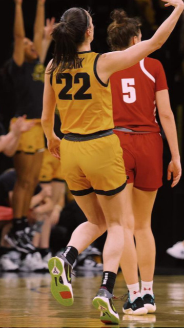 Caitlin Clark (ii)