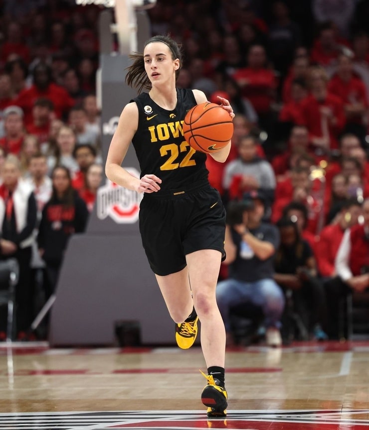 Caitlin Clark (ii)