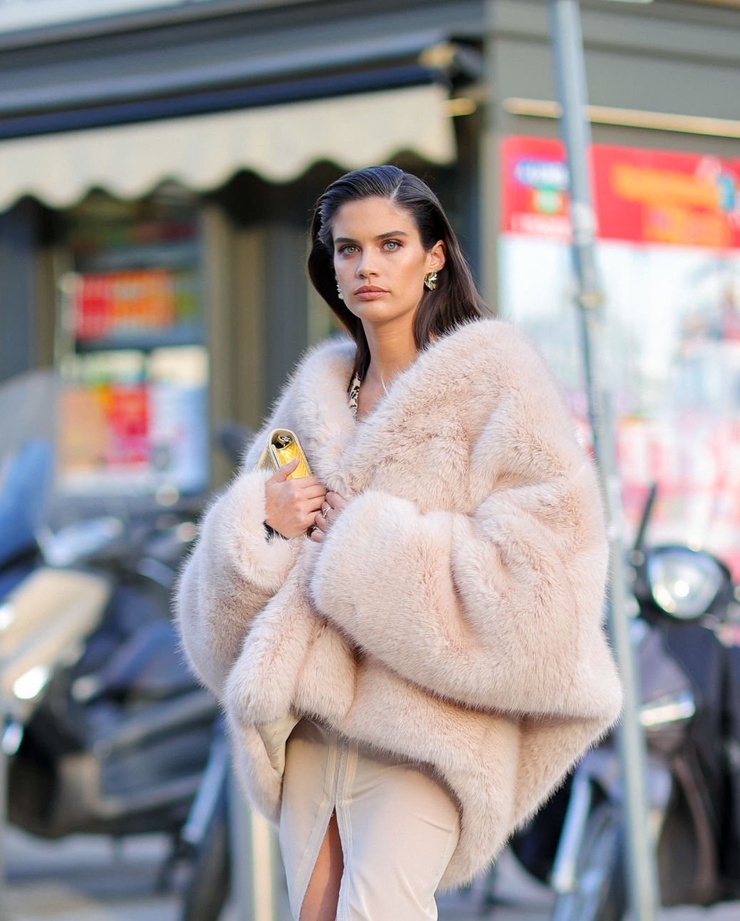 Sara Sampaio Sara Sampaio