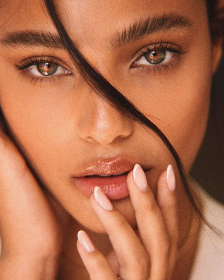 Caris Shelton