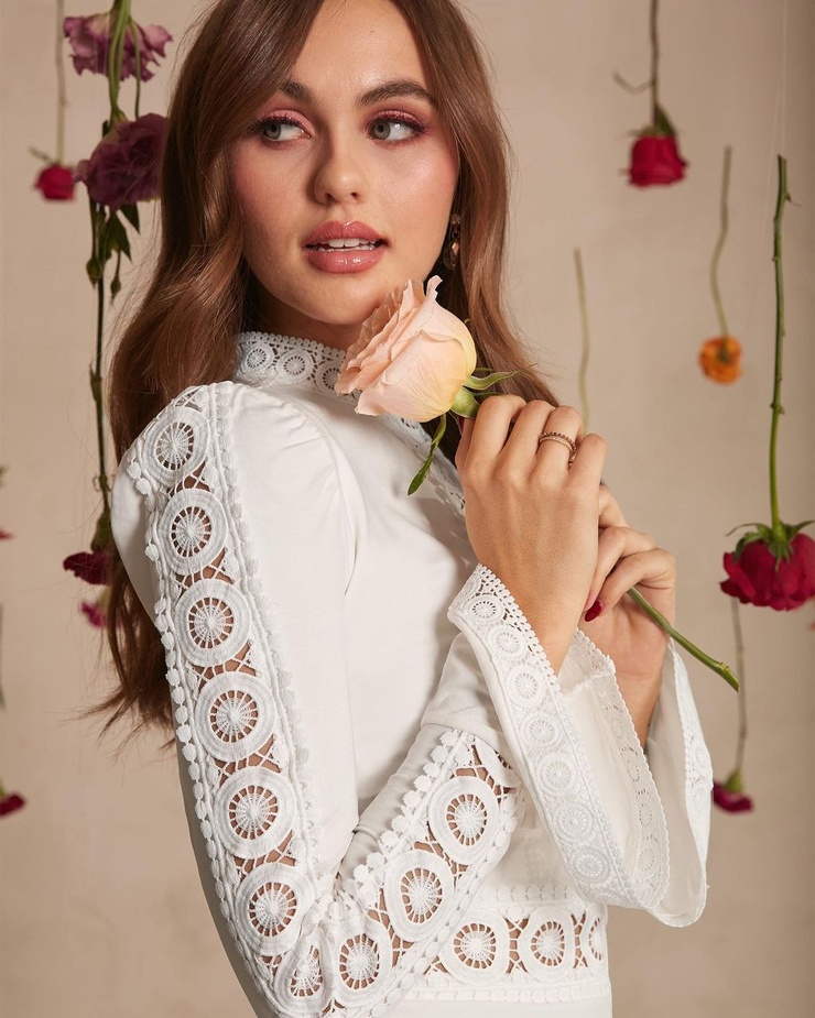 Lily Easton Lily Easton