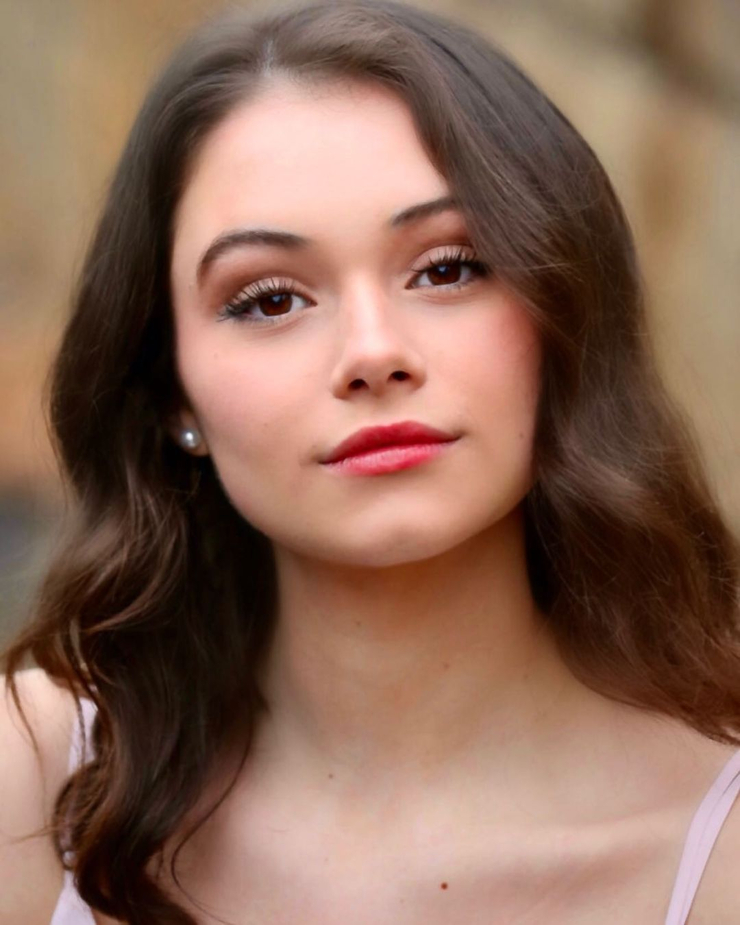 Picture of Charlotte Fountain-Jardim