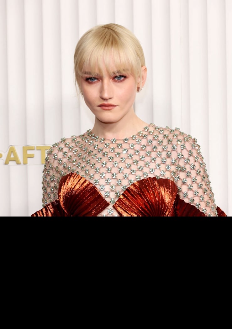 Julia Garner