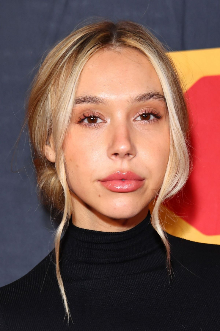 Alexis Ren Alexis Ren