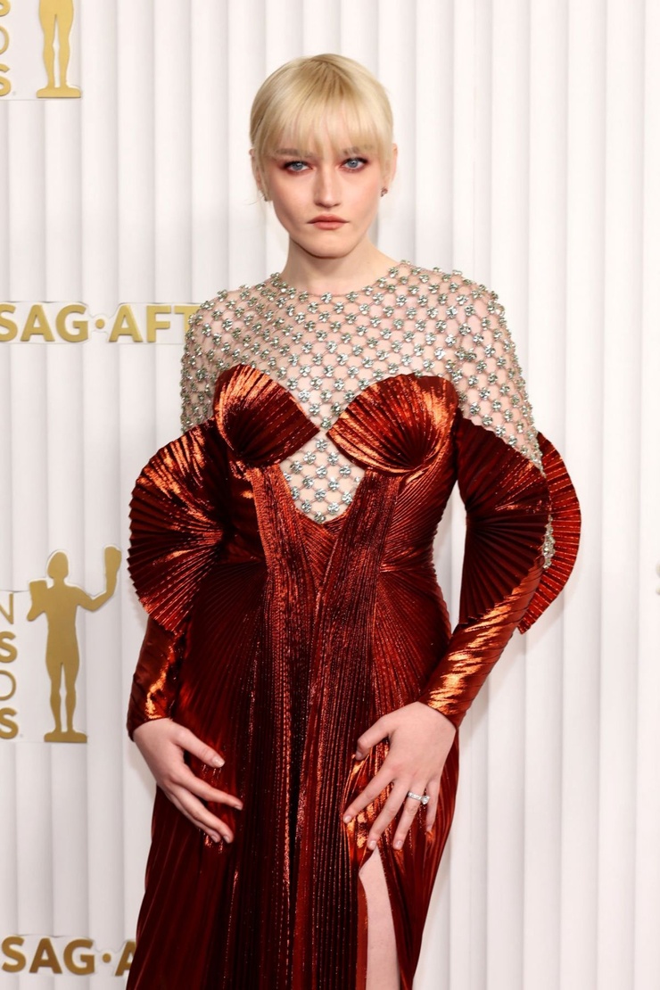 Julia Garner