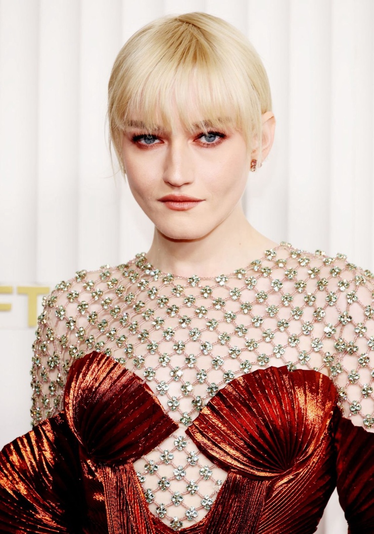 Julia Garner