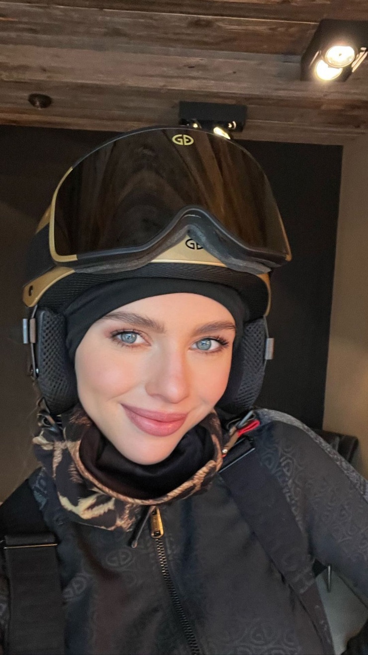 Alexa Breit Alexa Breit