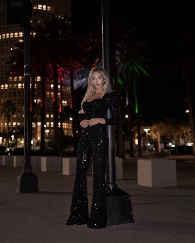 Amanda Taylor (Model)