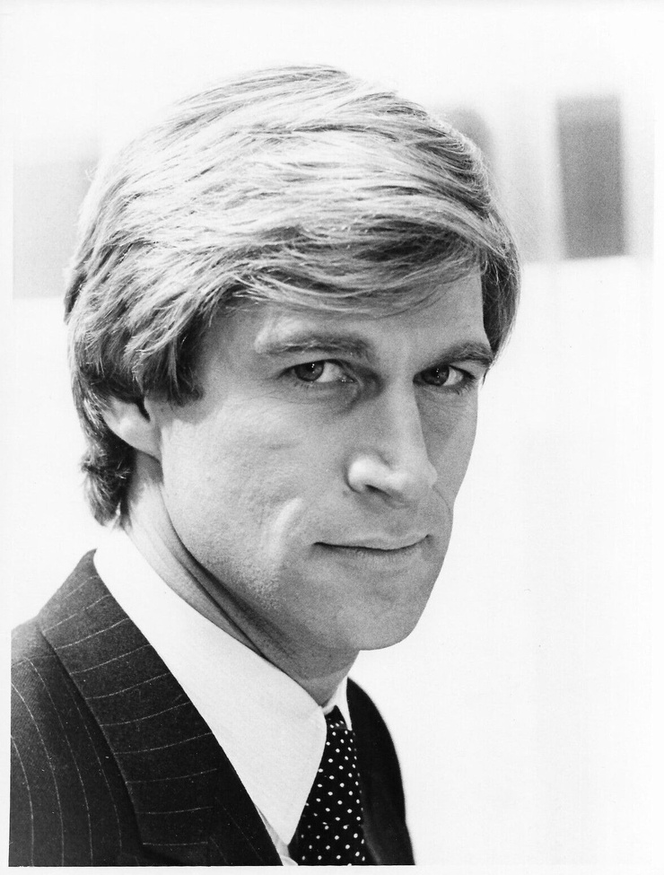 Simon MacCorkindale