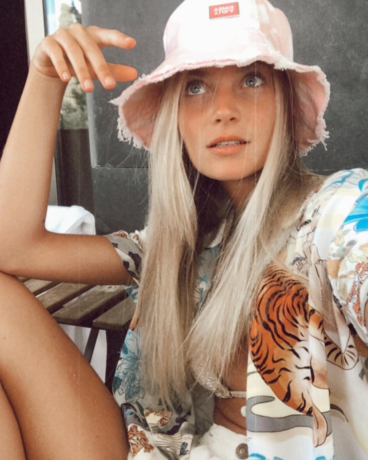 Carlota Fernandez Carlota Fernandez