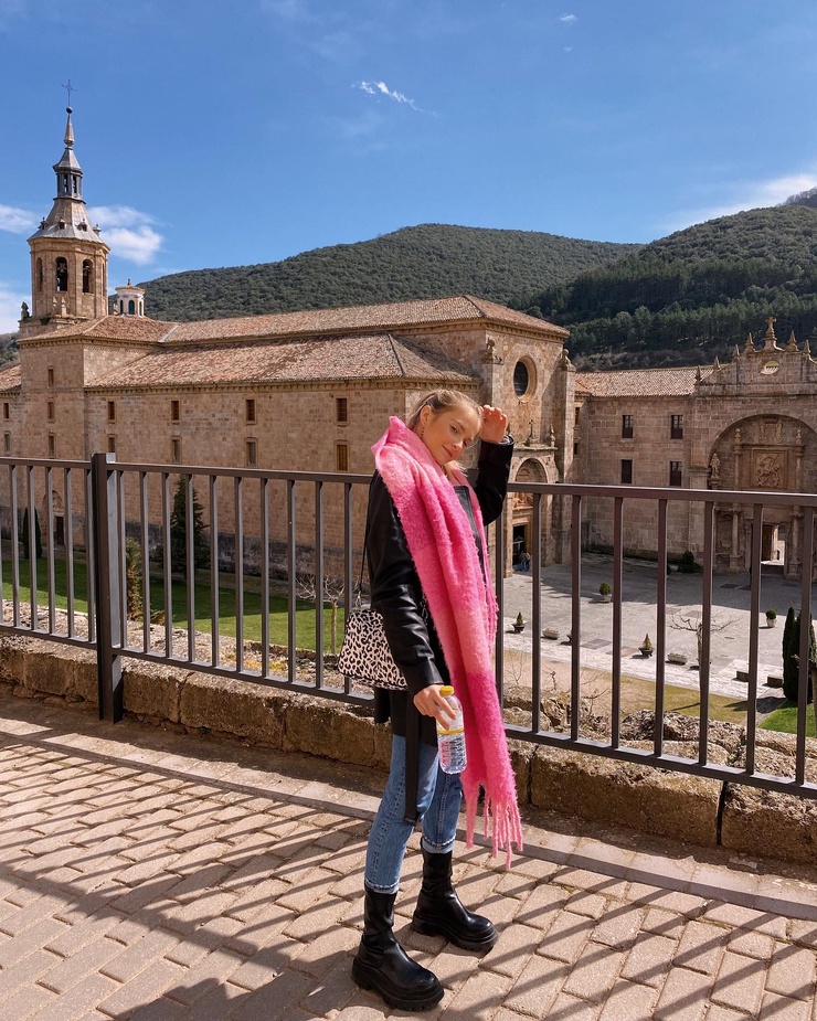 Carlota Fernandez Carlota Fernandez
