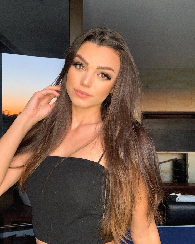 Yana Haenisch Yana Haenisch
