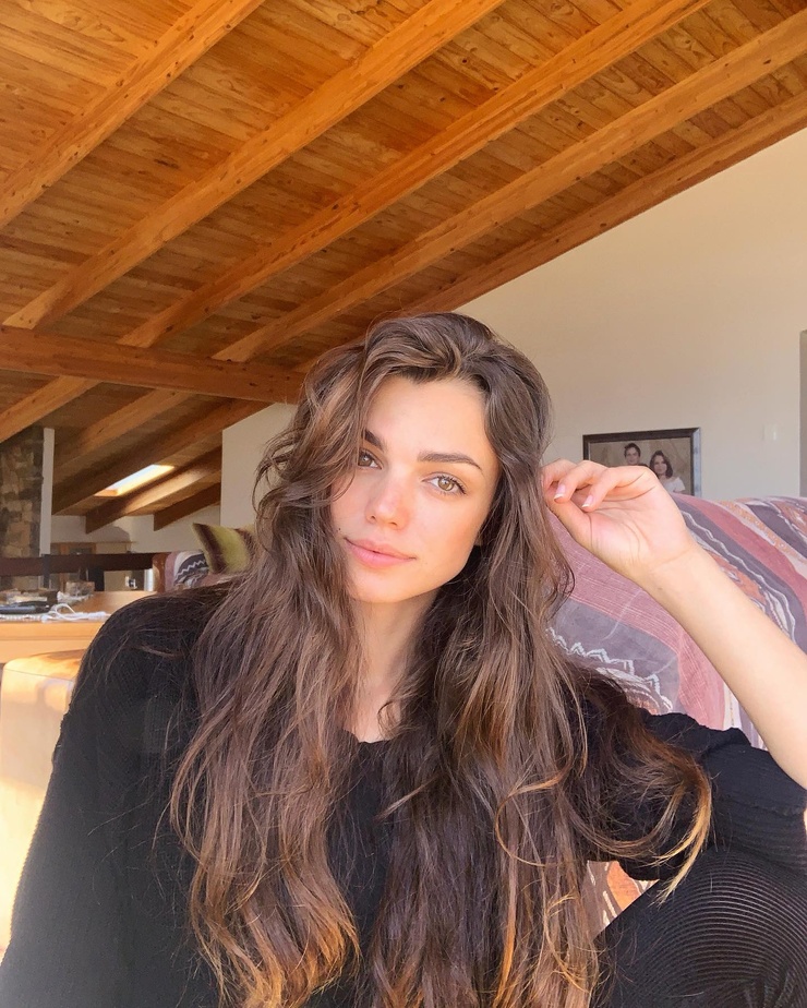 Yana Haenisch Yana Haenisch