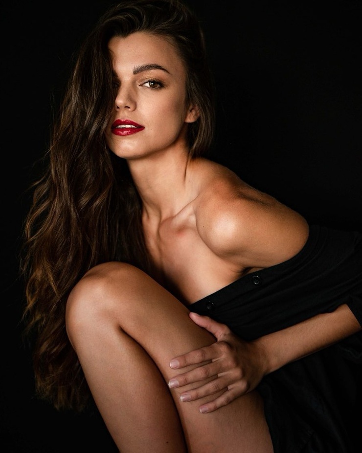 Yana Haenisch Yana Haenisch