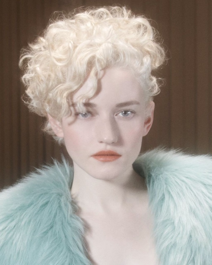 Julia Garner